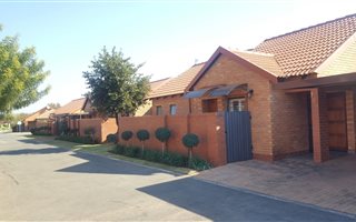 3 Bedroom Townhouse in Montana Gardens