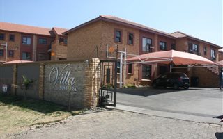 3 Bedroom Townhouse in Brackendowns