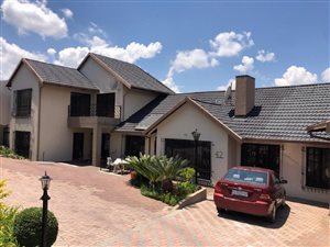 6 Bed House in Alan Manor