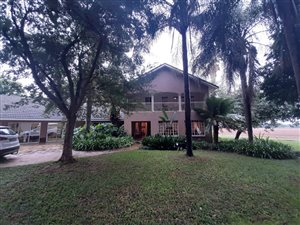 6.4 ha Farm in Lethlabile