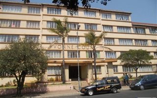 2 Bedroom Apartment in Springs Central