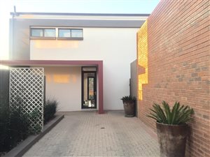4 Bed House in Alphen Park