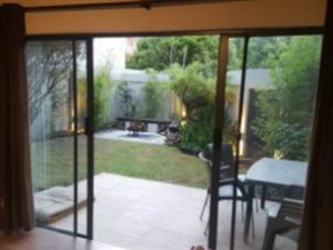 Bachelor apartment in Orchards