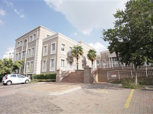 597.5 m² Office Space in Illovo