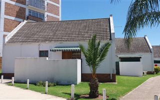 3 Bedroom Townhouse in Jansendal