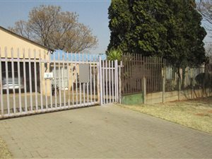 5 Bed House in Rensburg