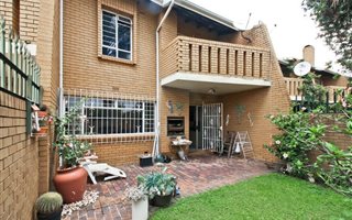 3 Bedroom Townhouse in Bedford Gardens
