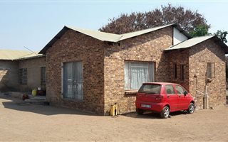 8.5 ha Farm in Onderstepoort