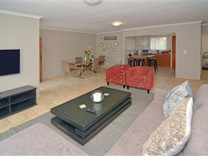 3 Bed Townhouse in Olivedale