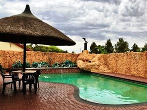 3 Bedroom House in Vanderbijlpark CE5