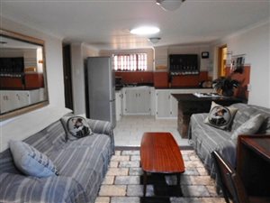 2 Bed Apartment in Menlo Park