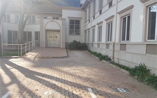 618 m² Commercial space in Sandown