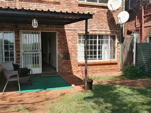 2 Bed Simplex in Doornpoort and surrounds