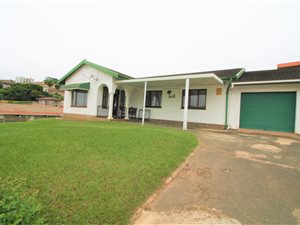3 Bed Townhouse in Umhlatuzana