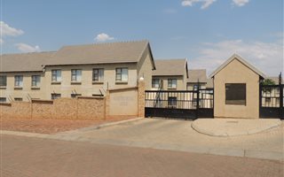 1 Bedroom Flat in Doringkruin