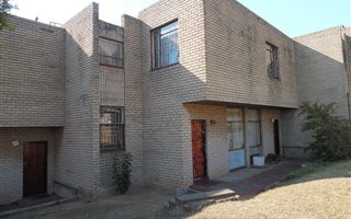 2 Bedroom Townhouse in Newcastle Central