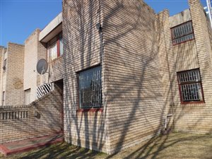 2 Bed Townhouse in Lennoxton