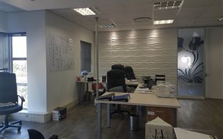 220 m² Office Space in Fourways
