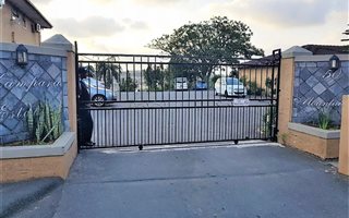 3 Bedroom Townhouse in Morningside
