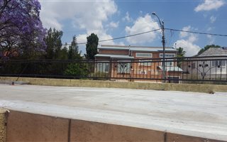 2 Bedroom Garden Cottage in Greenside