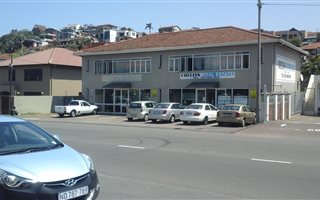 100 m² Commercial space in Bluff