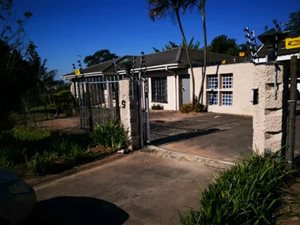 5 Bed House in Wyebank