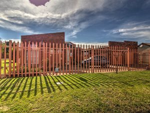 4 Bed House in Bonaero Park