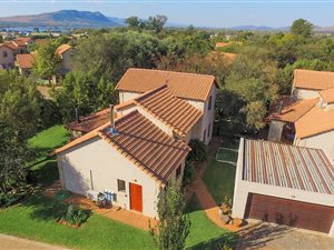 3 Bedroom Townhouse in The Coves