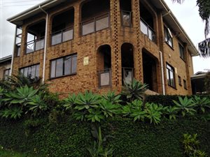 4 Bed House in Chatsworth Central