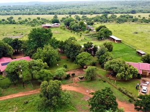 9.3 ha Farm in Waterval East