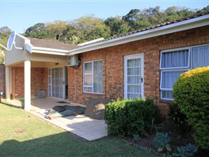 3 Bed Townhouse in Cowies Hill Park