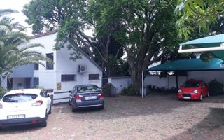 1239 m² Commercial space in Parktown North