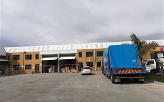 1860 m² Industrial space in Killarney Gardens