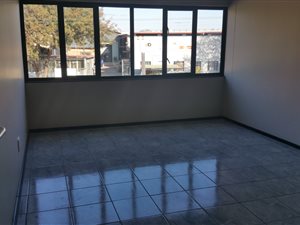 Bachelor apartment in Koedoespoort Industrial