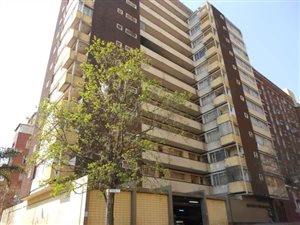 2 Bed Apartment in Hillbrow