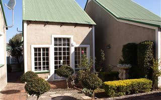 2 Bedroom Apartment in Alberton