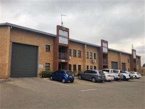 900 m² Industrial space in Dalpark