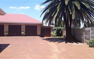 1.6 ha Farm in Eveleigh