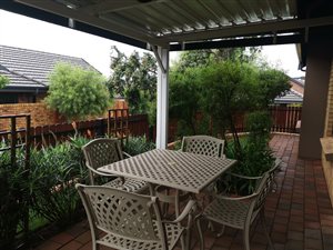 2 Bed House in Olympus