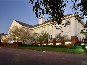 586 m² Commercial space in Bryanston