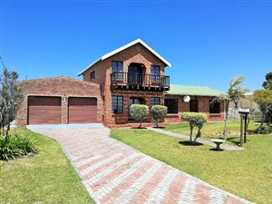 3 Bed House in Lorraine