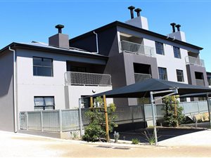 2 Bed Apartment in Protea Heights