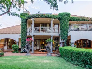 4 Bed House in Bougainvillea Estate