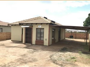 3 Bed House in Westonaria