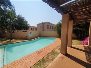 3 Bed Apartment in Magalieskruin