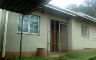 2 Bedroom Garden Cottage in Yellowwood Park