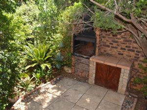 3 Bed Townhouse in Val de Grace