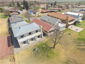 5 Bed House in Lochvaal