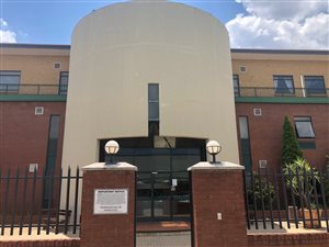 385 m² Office Space in Gateway Industrial Park