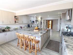 4118 m² Farm in Mooivallei Park